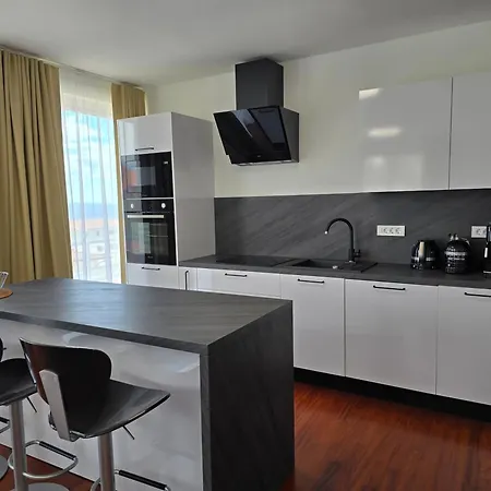 Astral With A Private Parking Space Apartment *